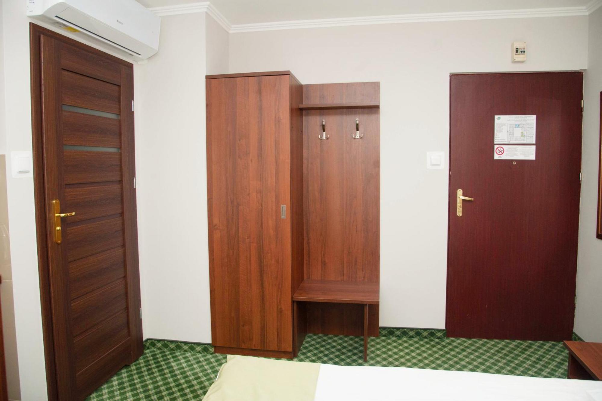 Hit Aparthotel Warsaw
