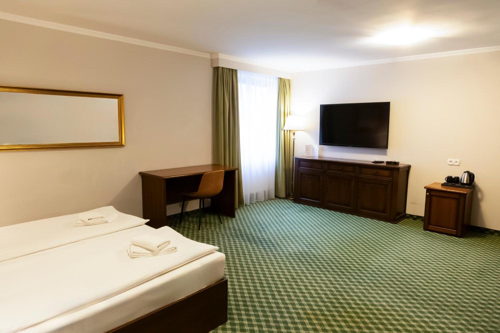 Hit Aparthotel 2*