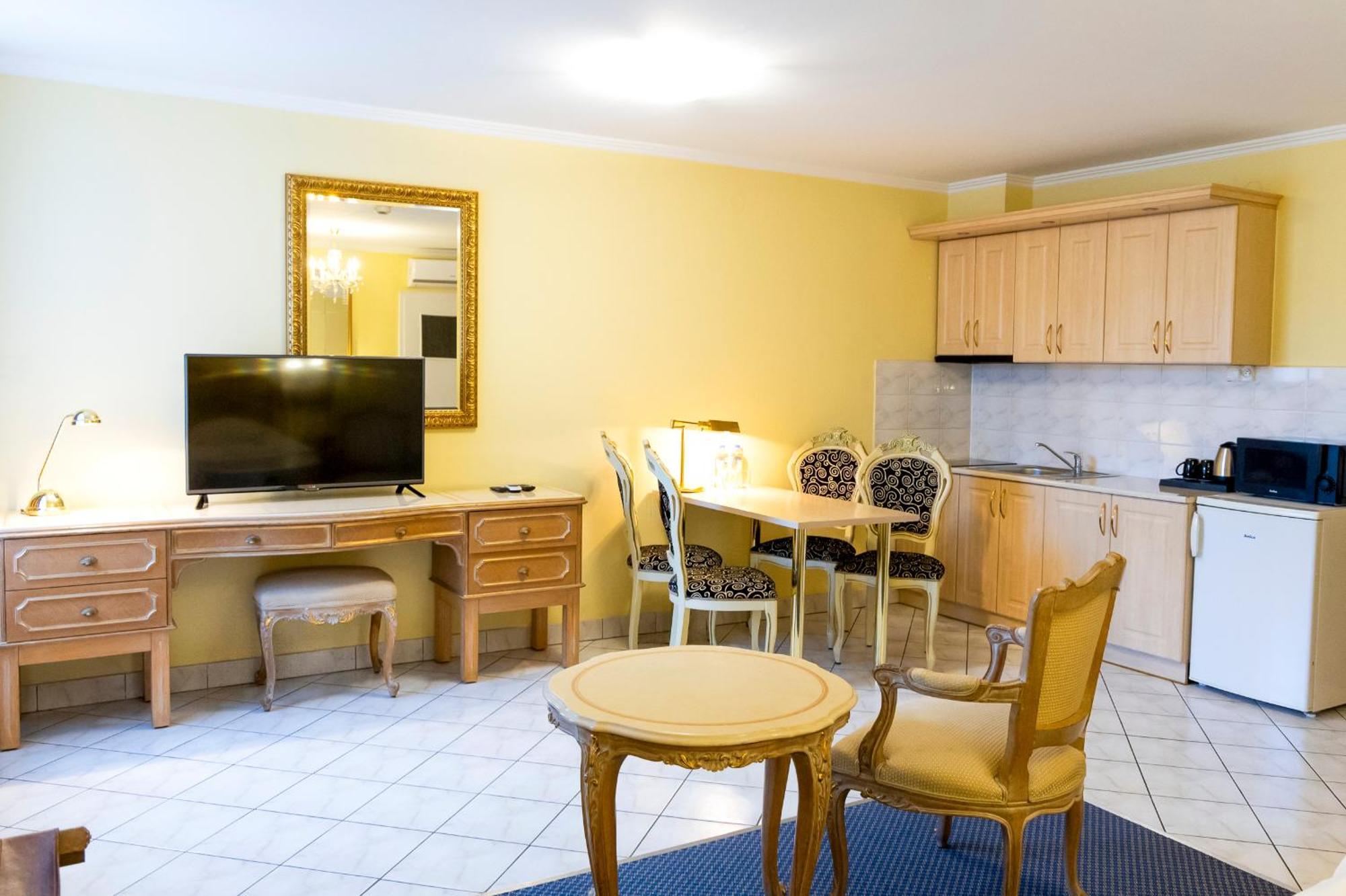 Aparthotel Hit