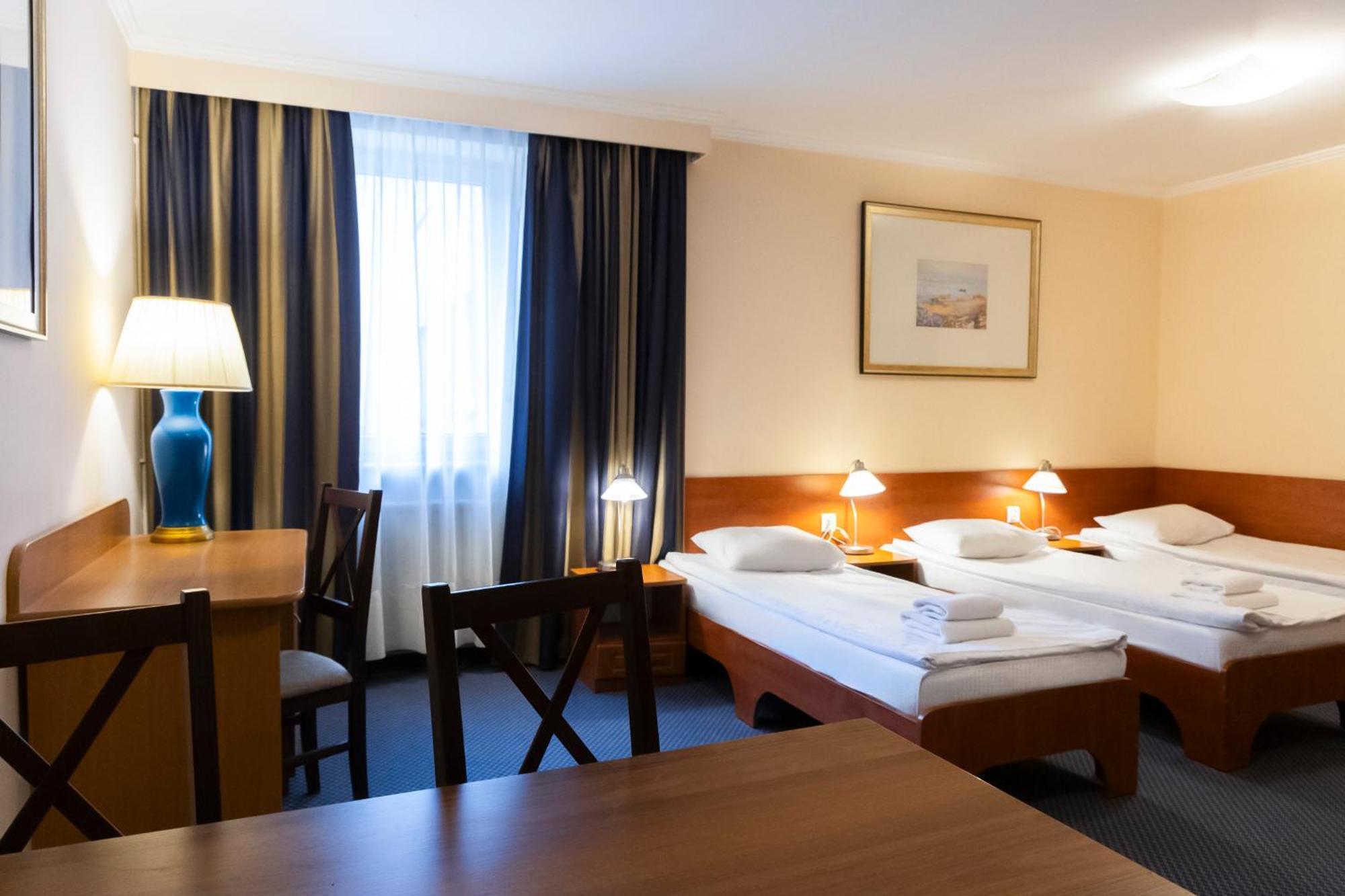 Aparthotel Hit Warsaw