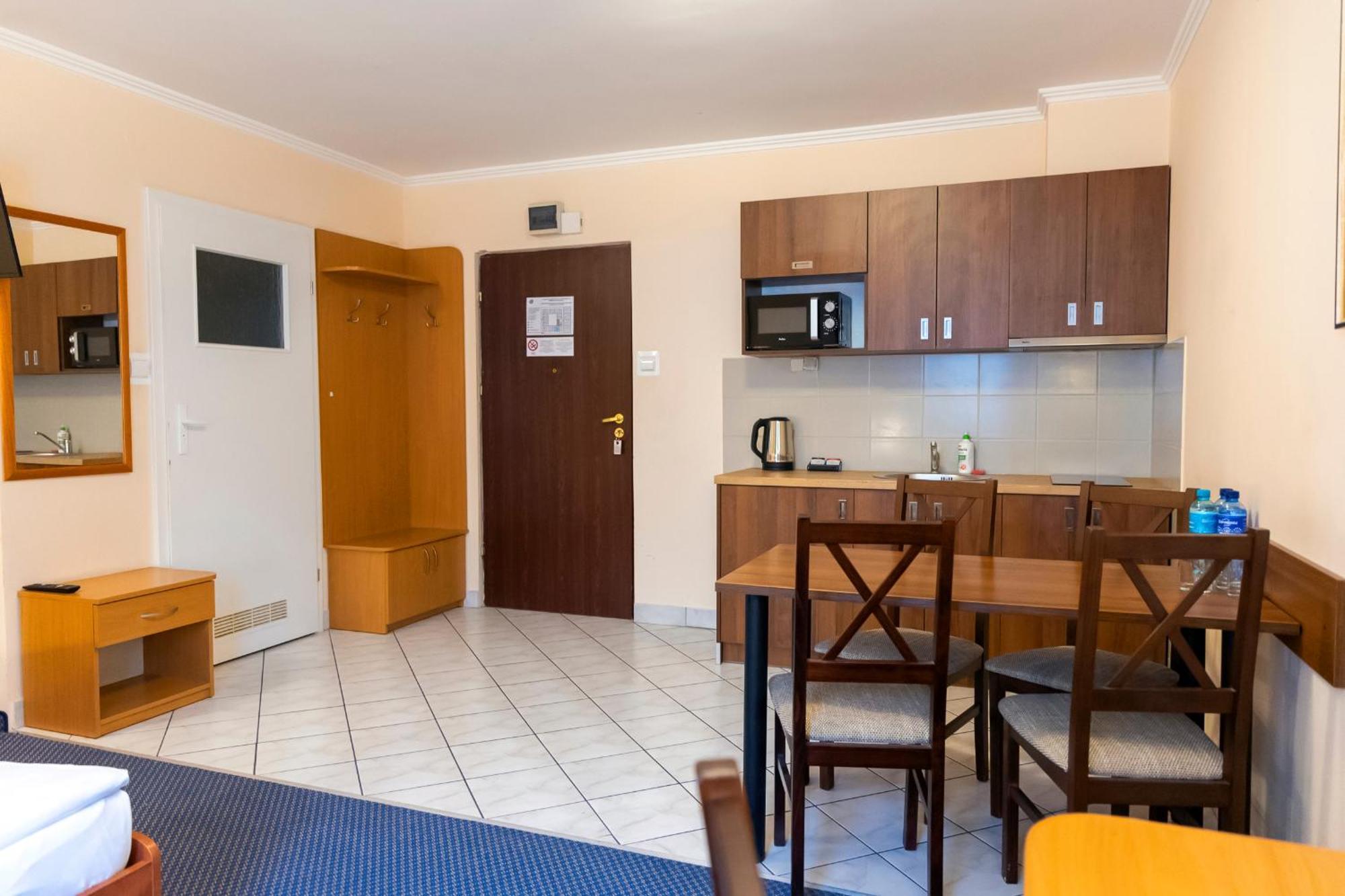 Hit Aparthotel 2*